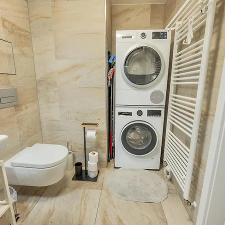 Novy Smichov-1 By Interhome Prag